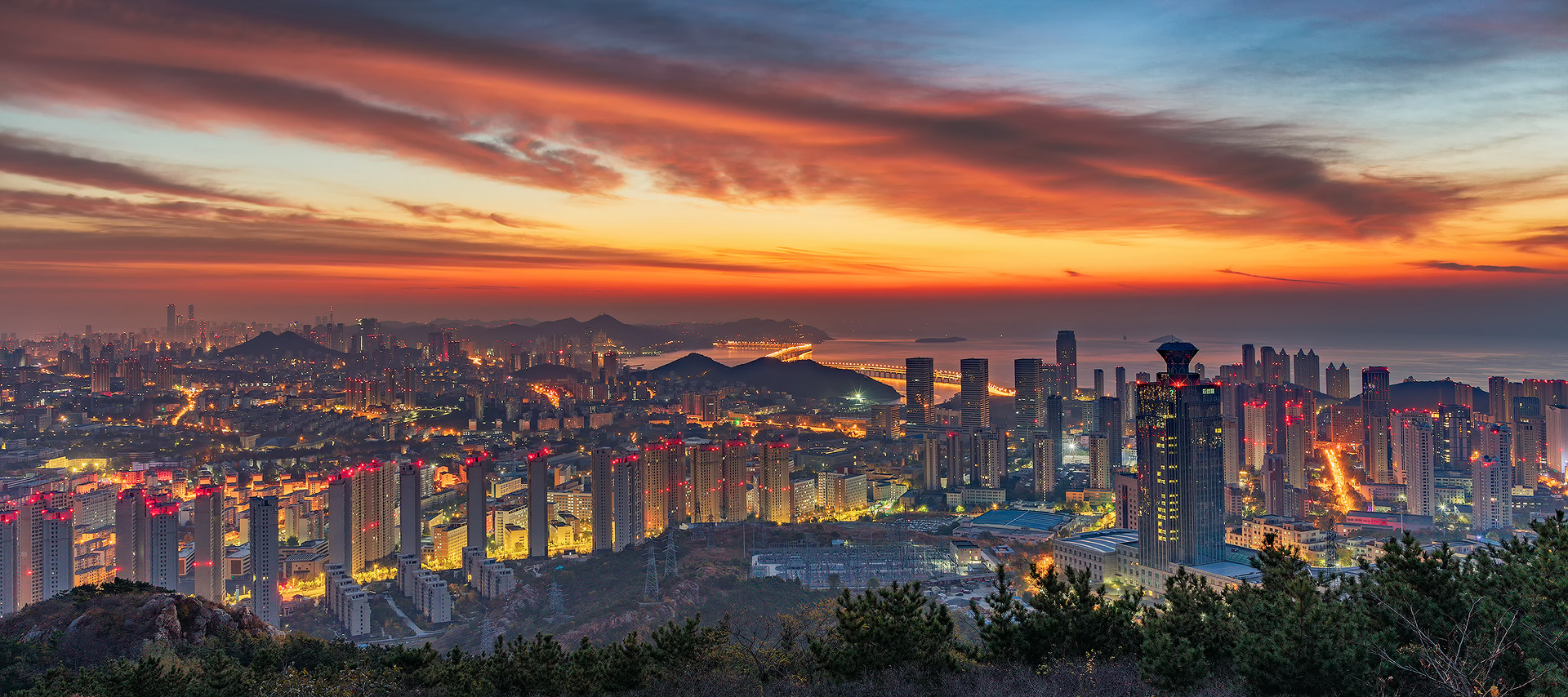 摄图网_501737055_banner_大连星海广场夜景（企业商用）